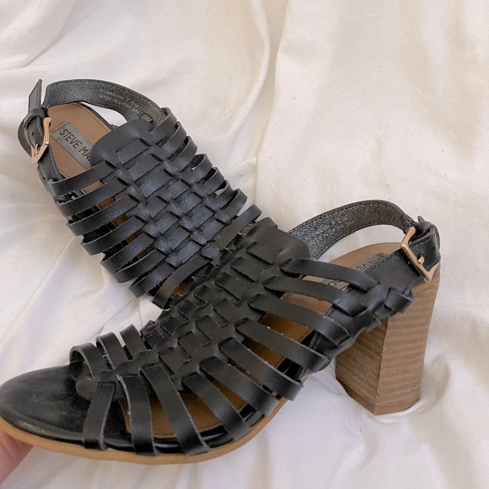 STEVE MADDEN SMALL HEELS